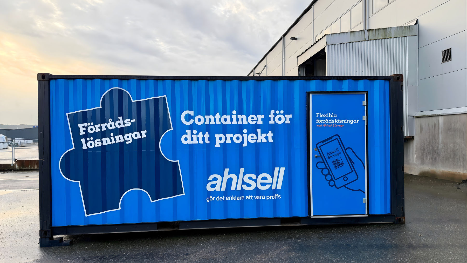 Container til værktøj og materialer